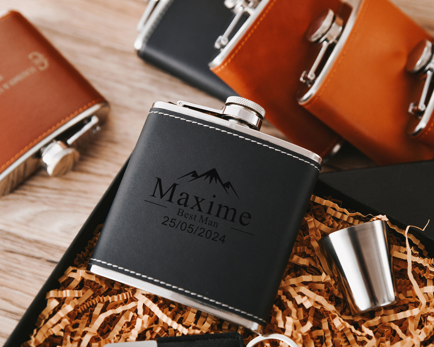 Personalized Leather Flask for Men, Custom Leather Flask, Groomsmen Gift, Leather Hip Flask, Engraved Flask, Monogrammed Flask, Gift for Him
