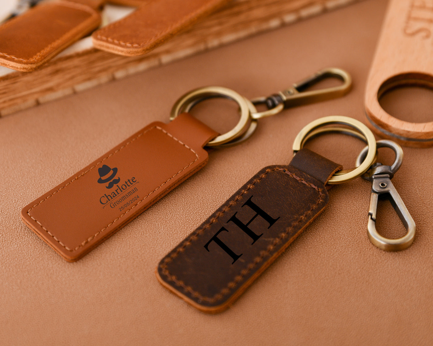 Customized Leather Keychain - Handcrafted Personalized Key Chain for a Touch of Elegance and Individuality