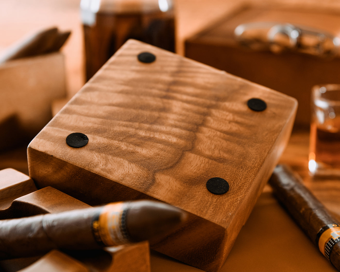 Personalized Walnut Cigar Ashtray, Perfect Present for Him or Dad, Premium Walnut Wood Cigar Holder, Gifts for Groomsmen