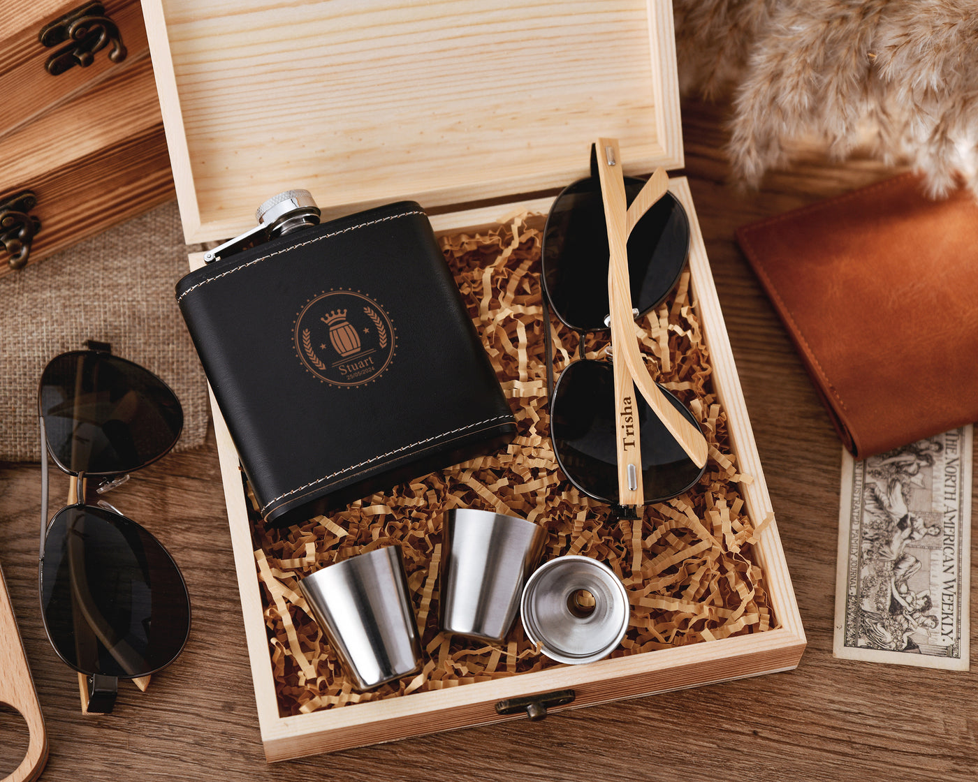 Vintage Leather Flask with Engraving, Personalized 6oz Stainless Steel Hip Flask Set for Men, Groomsmen Flask Gift Idea