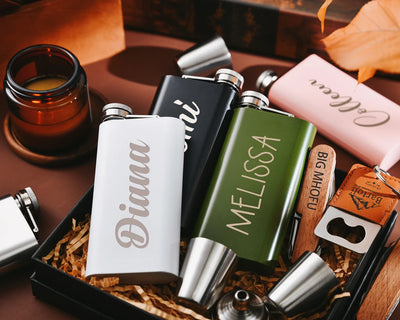 Personalised rectangular flasks,Perfect gift for Groomsmen and Bridesmaid,Compact Pocket-Sized Whiskey Flask for Discerning Tastemakers